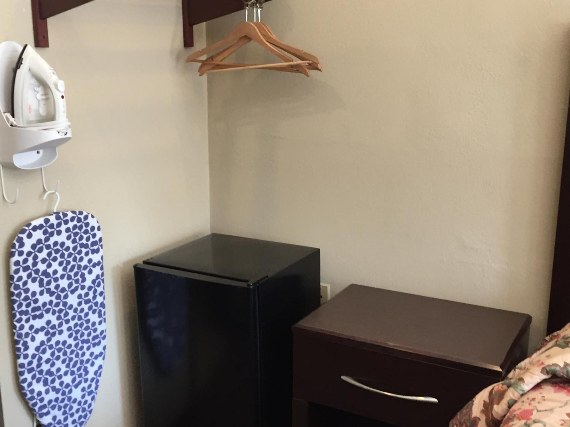 Deluxe Inn Редуд Сити Екстериор снимка