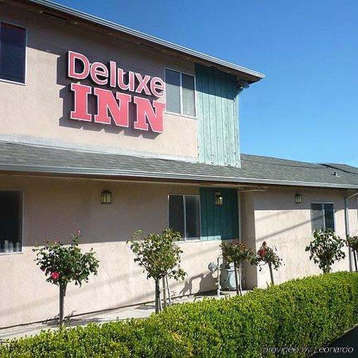 Deluxe Inn Редуд Сити Екстериор снимка